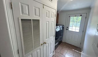 117 W Wapello St, Agency, IA 52530