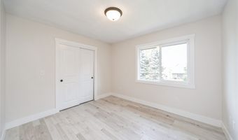 218 NE Mandy Ln, Ankeny, IA 50021