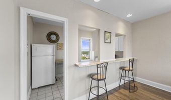 400 Deal Lake Dr 7H, Asbury Park, NJ 07712