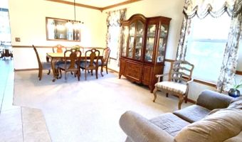 1056 Deertrail Ct, Antioch, IL 60002