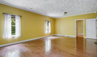 34 Peabody Dr, Brentwood, NH 03833
