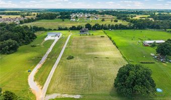 1011 NW Vaughn Rd, Bentonville, AR 72713