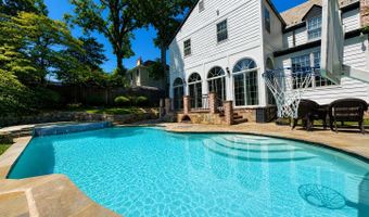 4520 32ND Rd N, Arlington, VA 22207