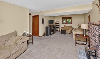 1201 SE Michael Dr, Ankeny, IA 50021