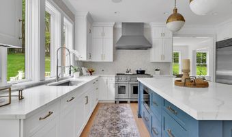 16 Lia Fail Way, Cos Cob, CT 06807