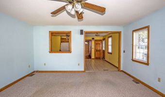 60 S Alhambra Cir, Agawam, MA 01001