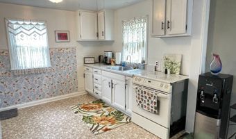 402 S Clark St, Bassett, NE 68714
