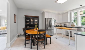 260 N Main St, Amherst, VA 24521