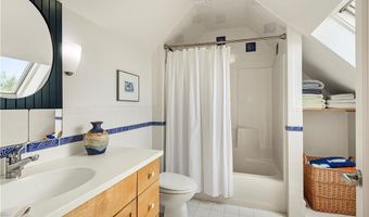 1003 Fort Getty Rd, Jamestown, RI 02835