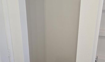 141 E 17th Ave, Albia, IA 52531