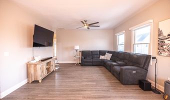240 Fernwood Dr, Bayville, NJ 08721