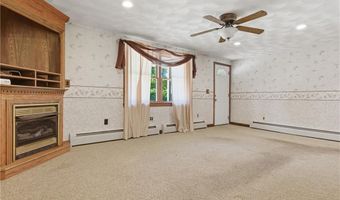 250 Whipple Ave, Burrillville, RI 02858