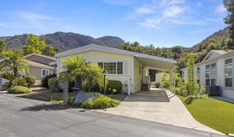 8975 Lawrence Welk 2, Escondido, CA 92026