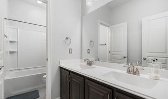 105 Cimmaron Ct, Alvarado, TX 76009
