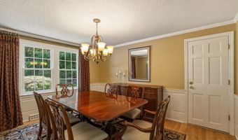 14 High Hill Rd, Canton, CT 06019