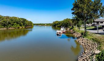 213 S 1st St, Augusta, AR 72006