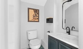 146 Duke St, East Greenwich, RI 02818
