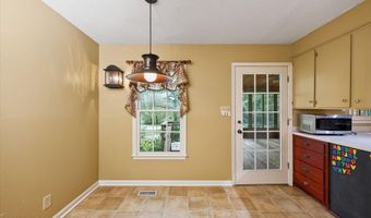 973 Fieldstone Dr, Macon, GA 31210