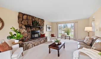 5034 HILLTOP Ave, Cheyenne, WY 82009