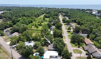 31 Chantilly Ter, Bay St. Louis, MS 39520