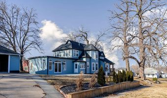 703 13th St, Auburn, NE 68305