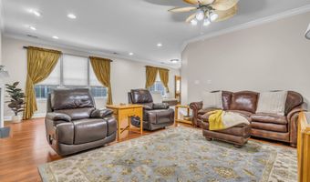 40 Bunker Hill Dr, Allentown, NJ 08501