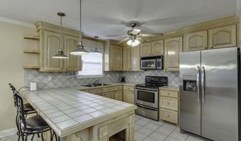 204 Holmar Dr, Brandon, MS 39047