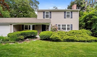 40 Sage Dr, Warwick, RI 02886
