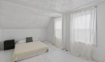 3 York St, Augusta, ME 04330