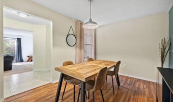 504 ORANGE Dr 11, Altamonte Springs, FL 32701