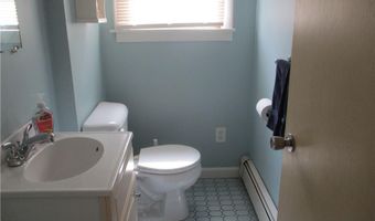 150 Prospect St, Lincoln, RI 02838