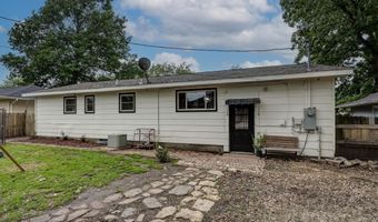 2408 Lincoln Ave, Baxter Springs, KS 66713
