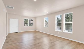 916 Garden Ct, Carson City, NV 89705