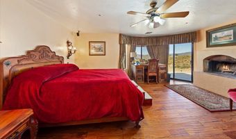 9060 Yucca Hills Rd, Agua Dulce, CA 91390
