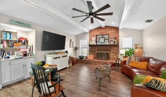 909 HEATHERBROOK Dr, Auburndale, FL 33823