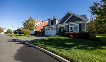 81 Fieldstone Ln 81, Beacon Falls, CT 06403