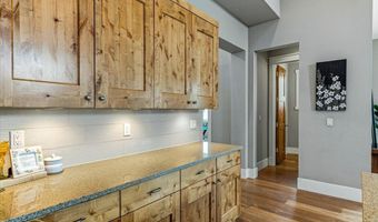 61333 Kindle Rock Loop, Bend, OR 97702