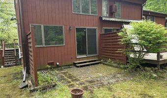 9 Evergreen Ln, Brattleboro, VT 05301