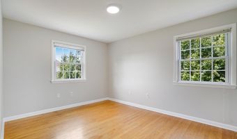 706 N CLEVELAND St, Arlington, VA 22201