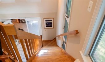 65 Huguenot Dr, East Greenwich, RI 02818