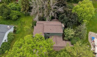 929 E NORTHWOOD Dr, Appleton, WI 54911
