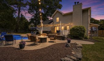 482 Clifton Ave, Bayville, NJ 08721
