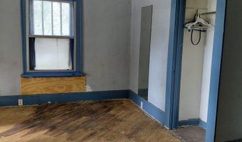1322 Triple Hl, Macon, GA 31206