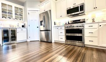 805 Spyglass Hill Dr, Bedford, IN 47421