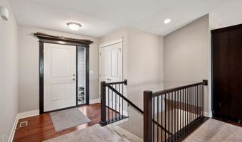 720 Timberview Dr, Adel, IA 50003