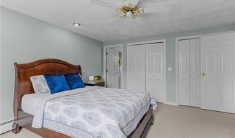 44 Knoll Pl D, North Providence, RI 02904