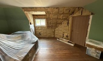 51 Broadway St, Baileyville, ME 04694