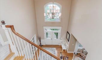 74 Settlers Ct, Bedford, NH 03110