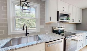 112 Cranberry Ridge Rd, Glocester, RI 02857