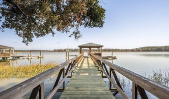 31 Anchorage Way, Beaufort, SC 29902